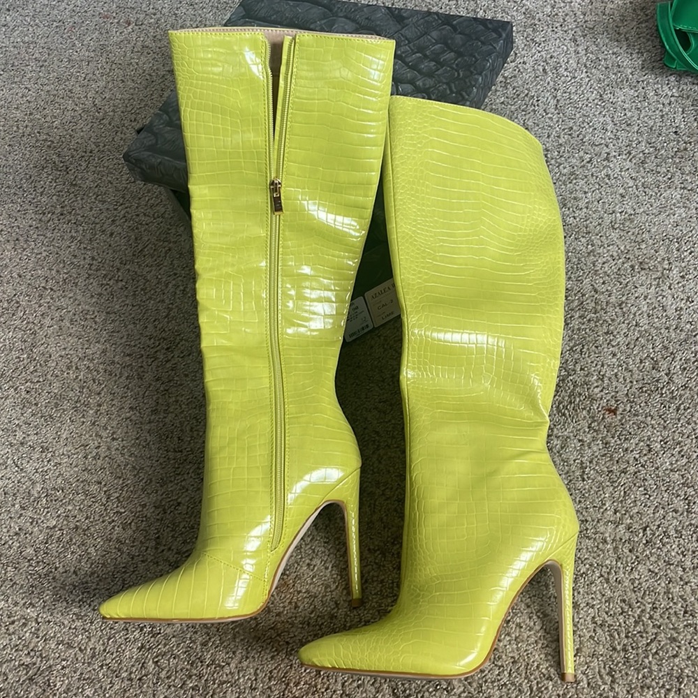 Azalea Wang Lime Boots